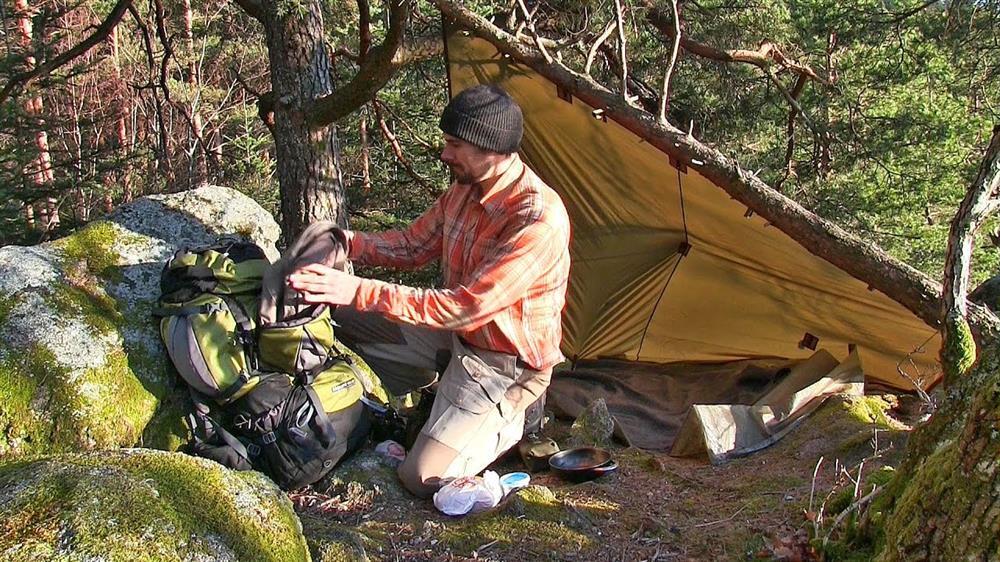 вещи выживание лес список снаряжение выживальщик набор необходимые поход природа заблудился потерялся одежда еда питание есть аптечка костер посуда нож звери убежище ночевка спасатели